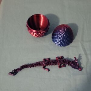 🆕️ 3D printed dragon and egg set